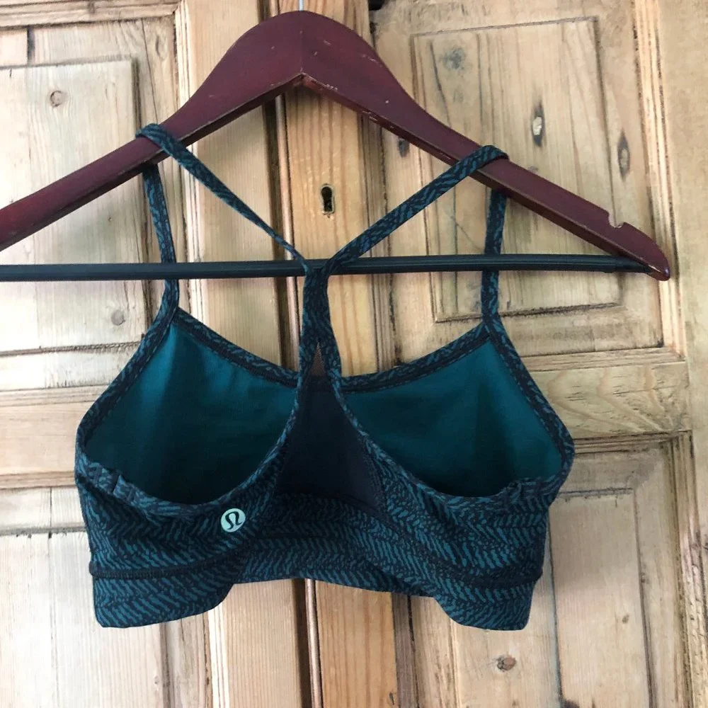 Lululemon Flow Y Sports Bra 4 - Picture 4 of 6